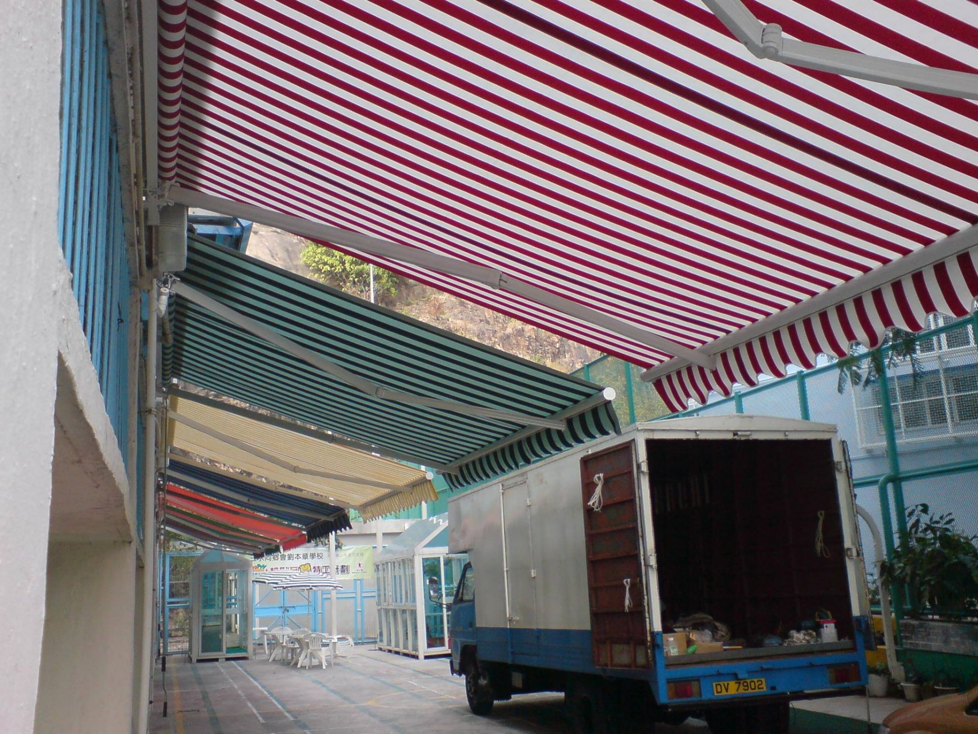 伸縮遮雨棚-宜蘭遮陽網帆布、電動伸縮帆布、窗簾遮雨棚、瑞泰工業免費估價